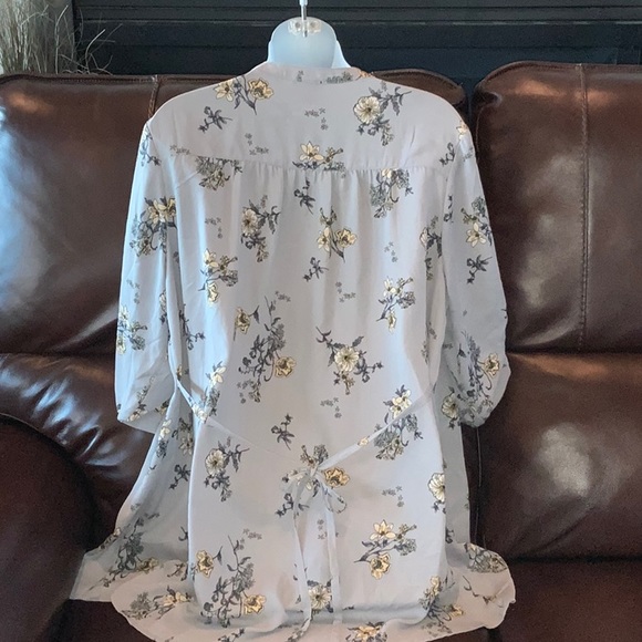 Torrid GEORGETTE HI-LOW FLORAL TUNIC BLOUSE size 12 - Picture 2 of 8